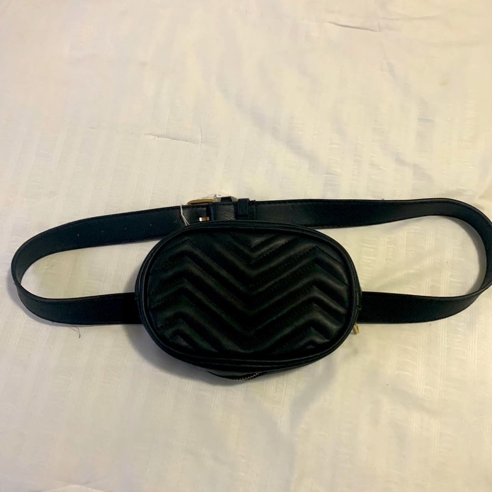 Black waist pack